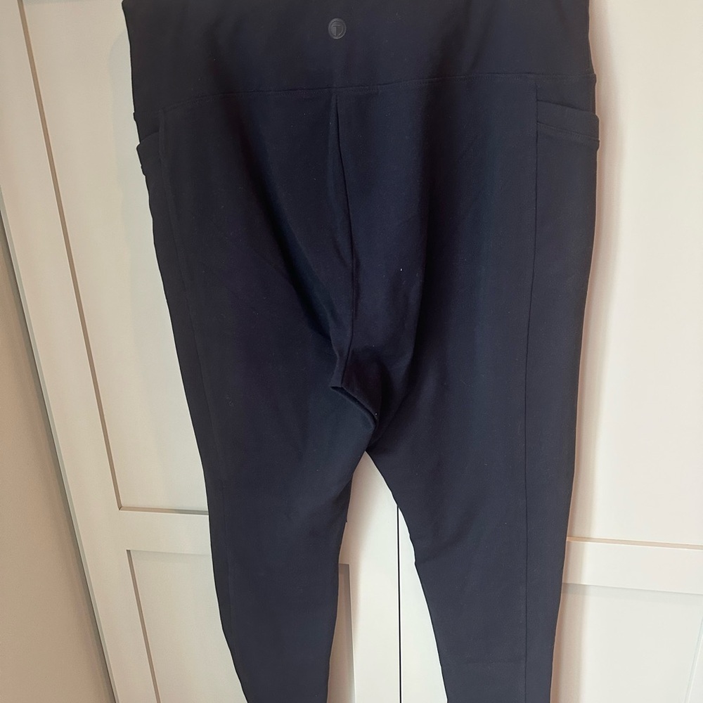 EUC T by TALBOTS Black Leggings SZ XL, side pockets - Picture 3 of 7